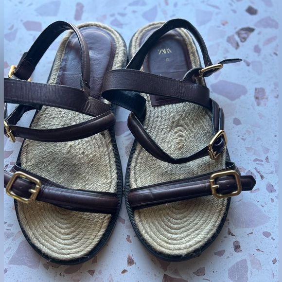Zara Brown Sandals with Gold Accents Size 39 - Picture 9 of 12